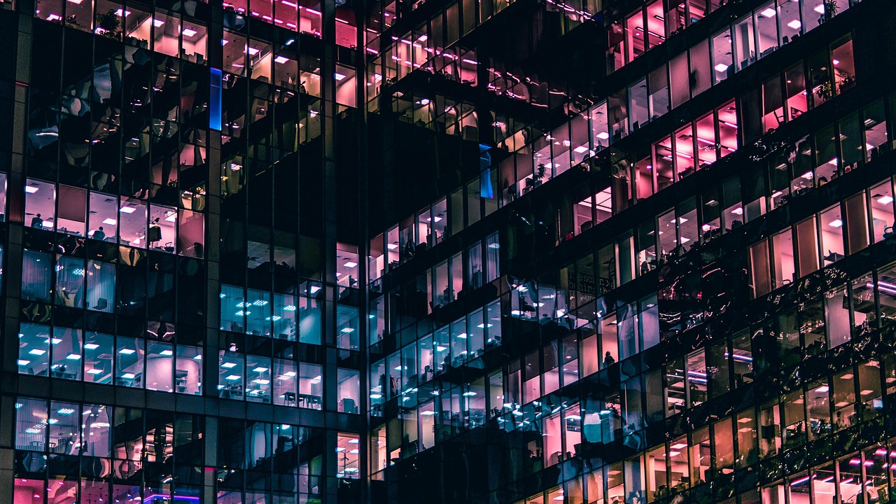 découvrez comment structurer efficacement votre entreprise, comprendre les différents types de structures organisationnelles et choisir la meilleure option pour optimiser la gestion et la croissance de votre société.